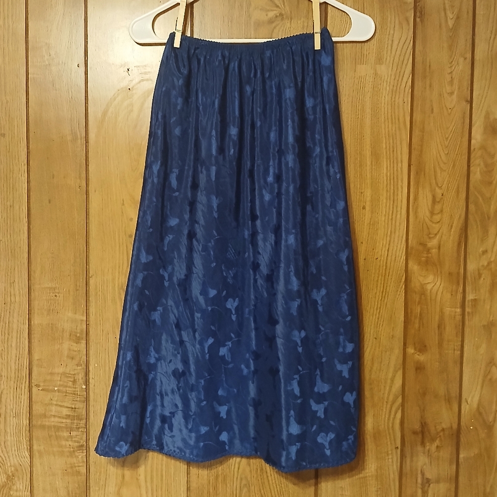Vintage Deena Blue Patterned Slip Skirt Womens size Small